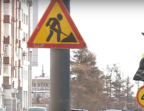     Красноярские автолюбители готовятся к новым пробкам после перекрытия Дубровинского