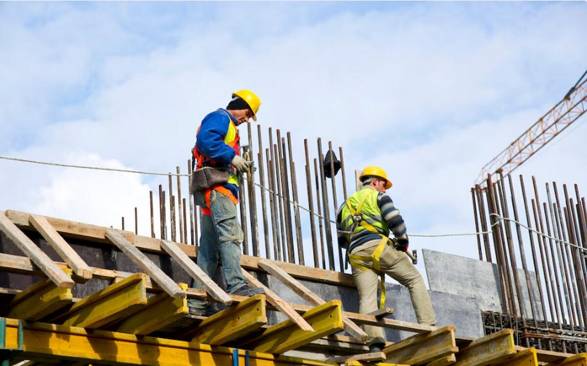    В Липецке 15% работодателей готовы принять на работу сотрудников с судимостью от freestockcenter на Freepik