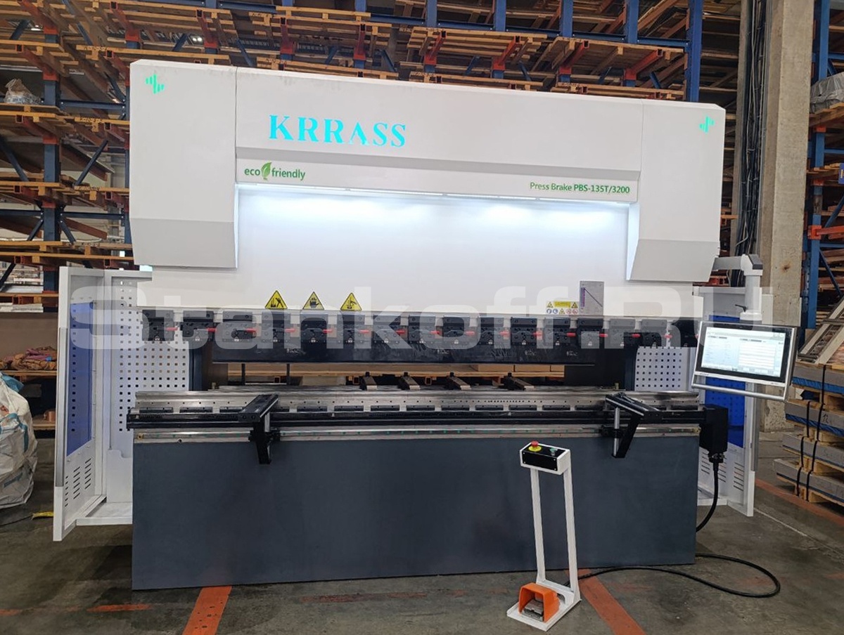  Гидравлический листогибочный пресс KRRASS PBS 135/3200 4 axis