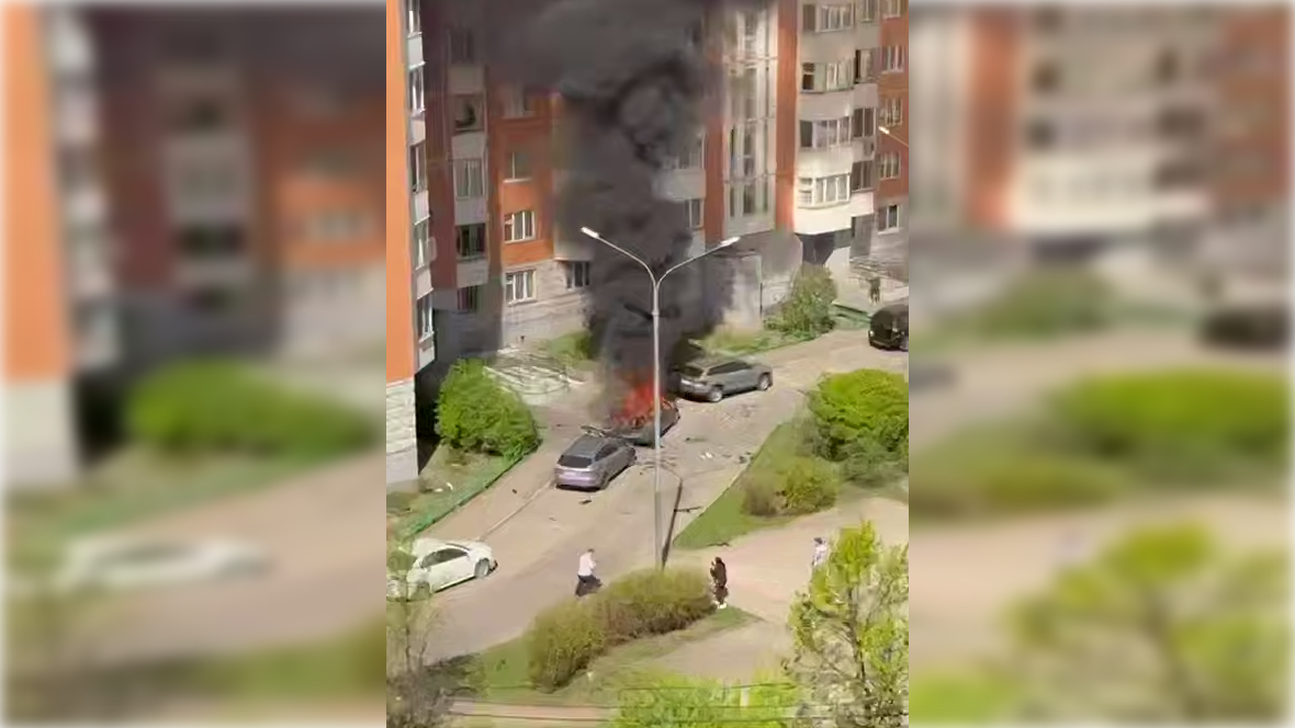 «Кошмар, это у нас во дворе горит» / Кадр видео очевидцев: соцсети