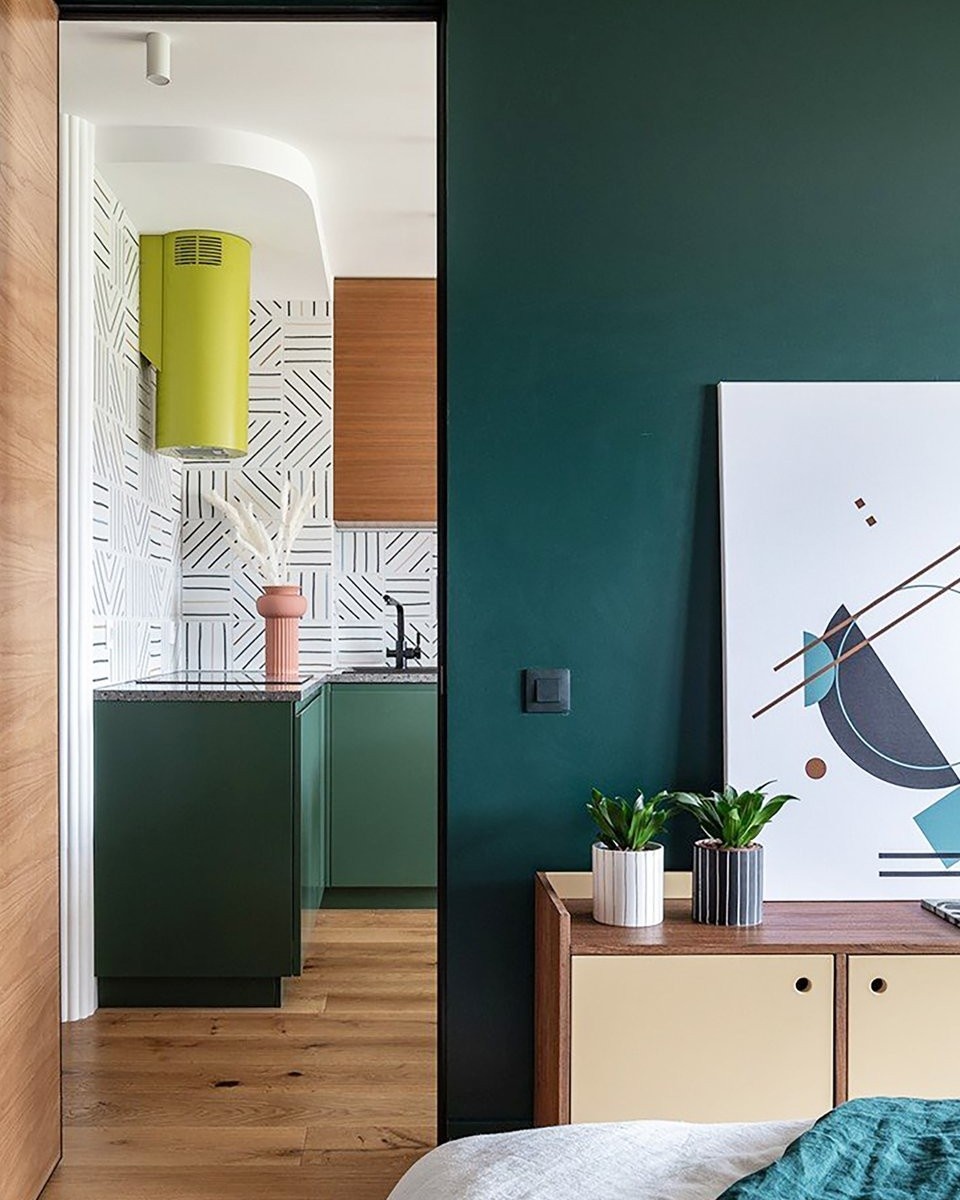 На фото: интерьер кухни в квартире 70 кв.м в г. Москве. Дизайнер: Вера Шеверденок; фотограф: Евгений Гнесин