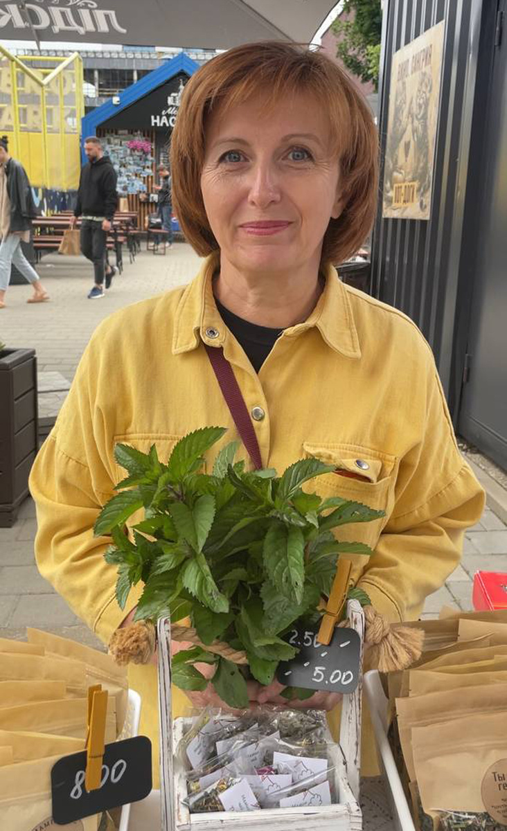    Создательница авторских травяных чаев Елена БРУЦКАЯ. Фото: АиФ