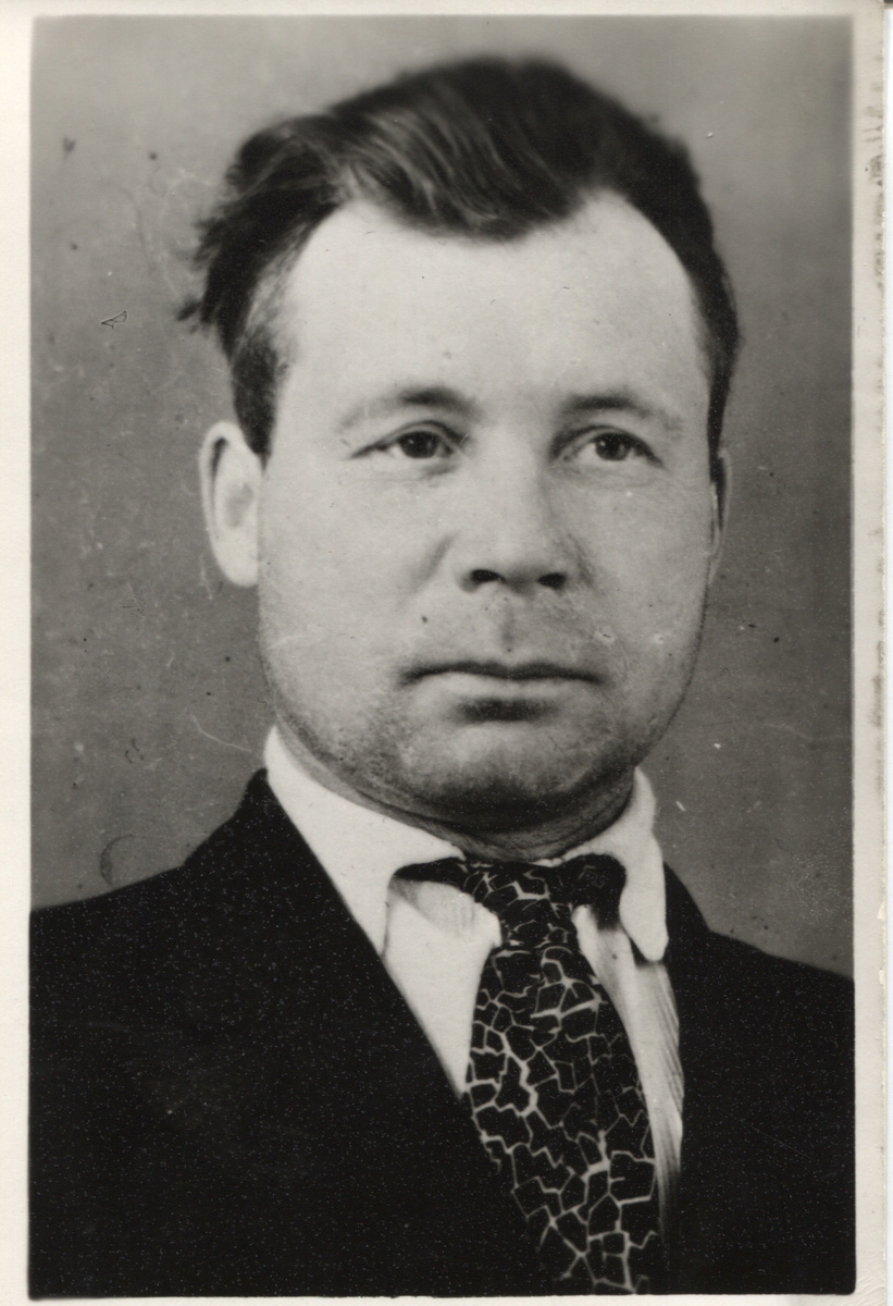 Михаил Сергеевич вывел из-под артиллерийского огня вверенное ему орудие