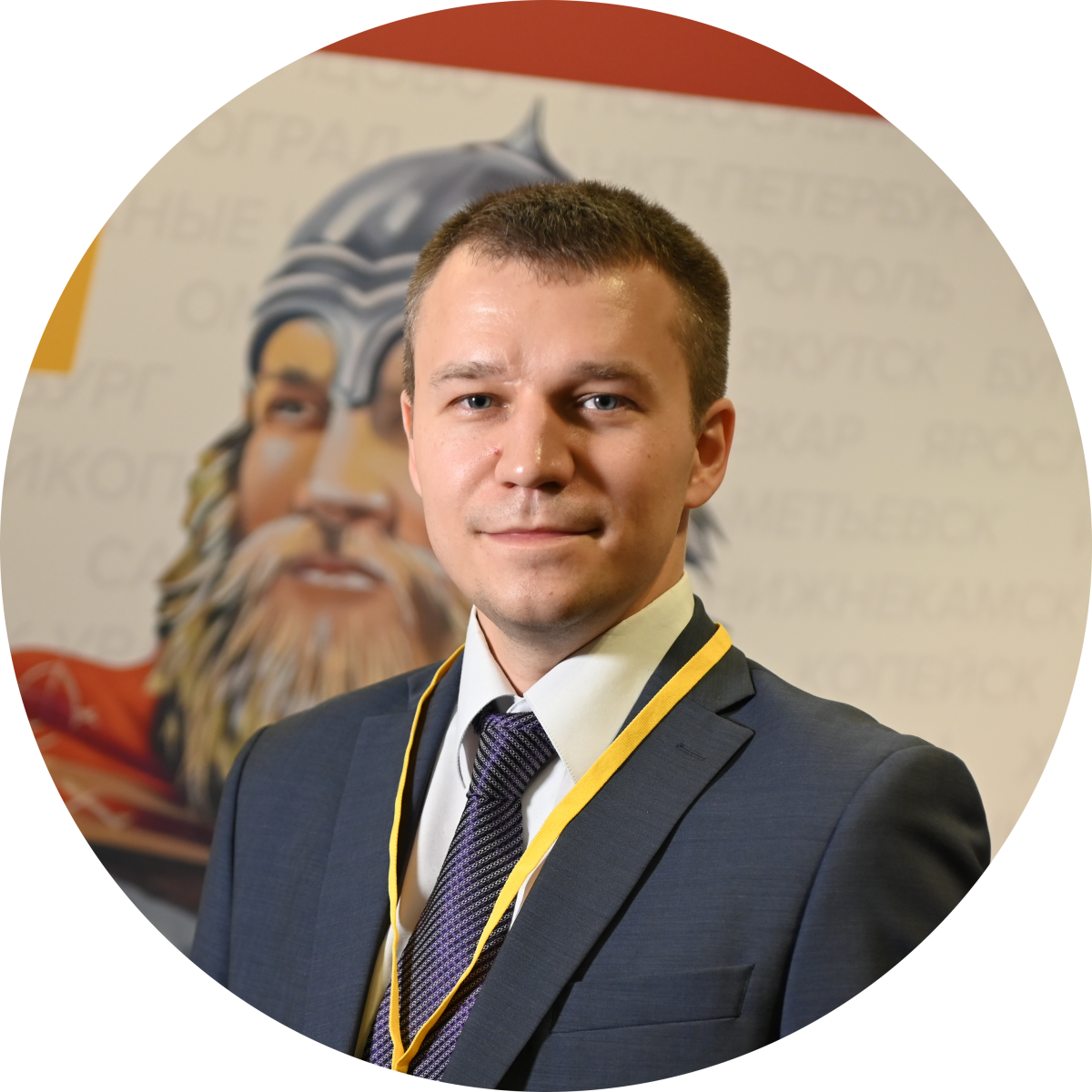 – Это очередной яркий пример агрессивного маркетинга. В практике Центров защиты прав граждан по всей стране таких историй, когда доверчивым гражданам навязывают дорогостоящие товары в кредит, тысячи. Обычно это происходит под действием уговоров и заманивания подарками. А это незаконно, понуждение к заключению договора недопустимо! Об этом говорится в п.1 ст. 421 Гражданского кодекса РФ. Кроме того, продавец в нашем случае нарушил ст. 10 Закона «О защите прав потребителей», так как не предоставил всю информацию о товаре. Поэтому наши заявительницы имеют право вернуть товар и потребовать свои деньги в течение 14 дней со дня покупки, – разъяснил руководитель Центра защиты прав граждан в Рязани Евгений Никулкин.