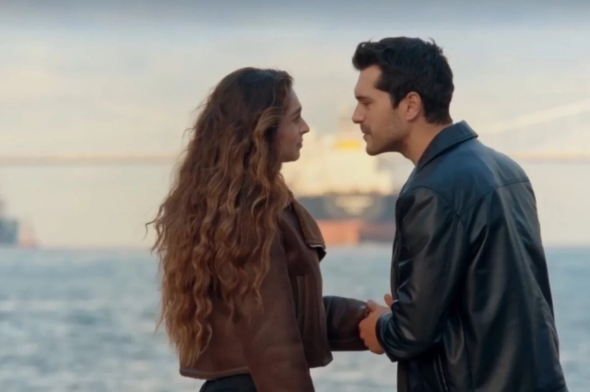    В сериале "Лейла" подобраны очень красивые актеры на главные роли.