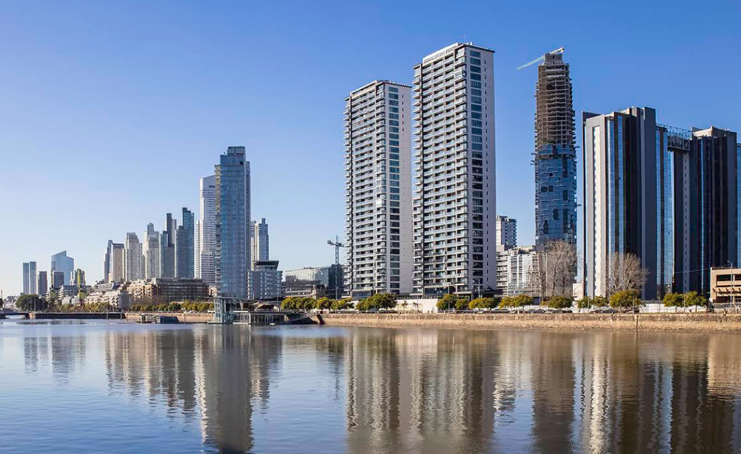 Смотровая на район Пуэрто-Мадеро, Буэнос-Айрес