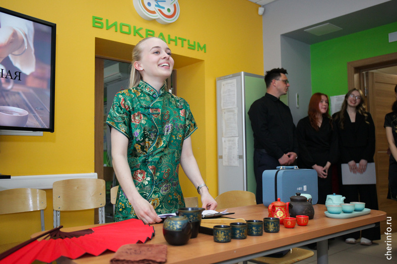    24 и 25 апреля в технопарке "Кванториум" устроили Дни китайской культуры. На мероприятие пришли около 50 подростков.