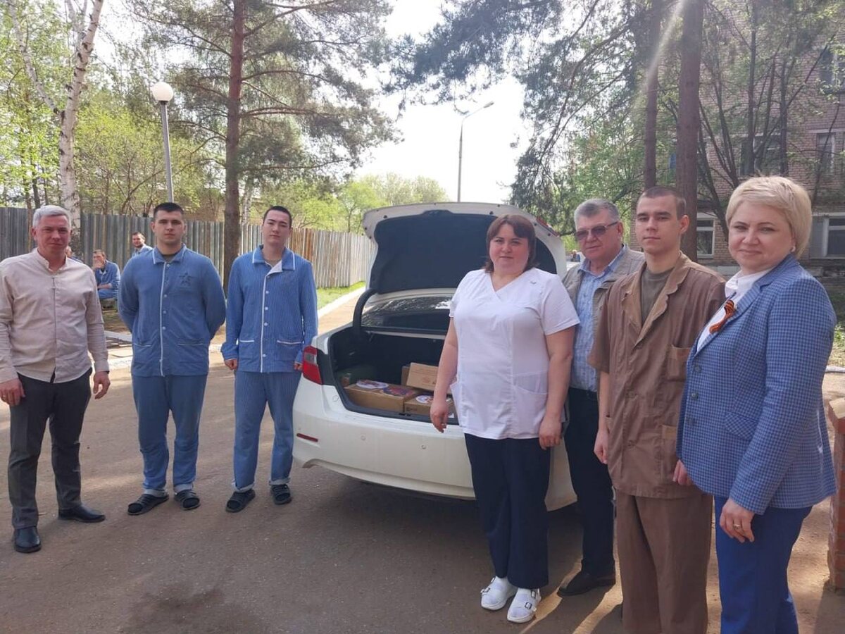  📷    Студенты Бузулукского колледжа направили участникам спецоперации гуманитарный груз Белов Михаил Александрович