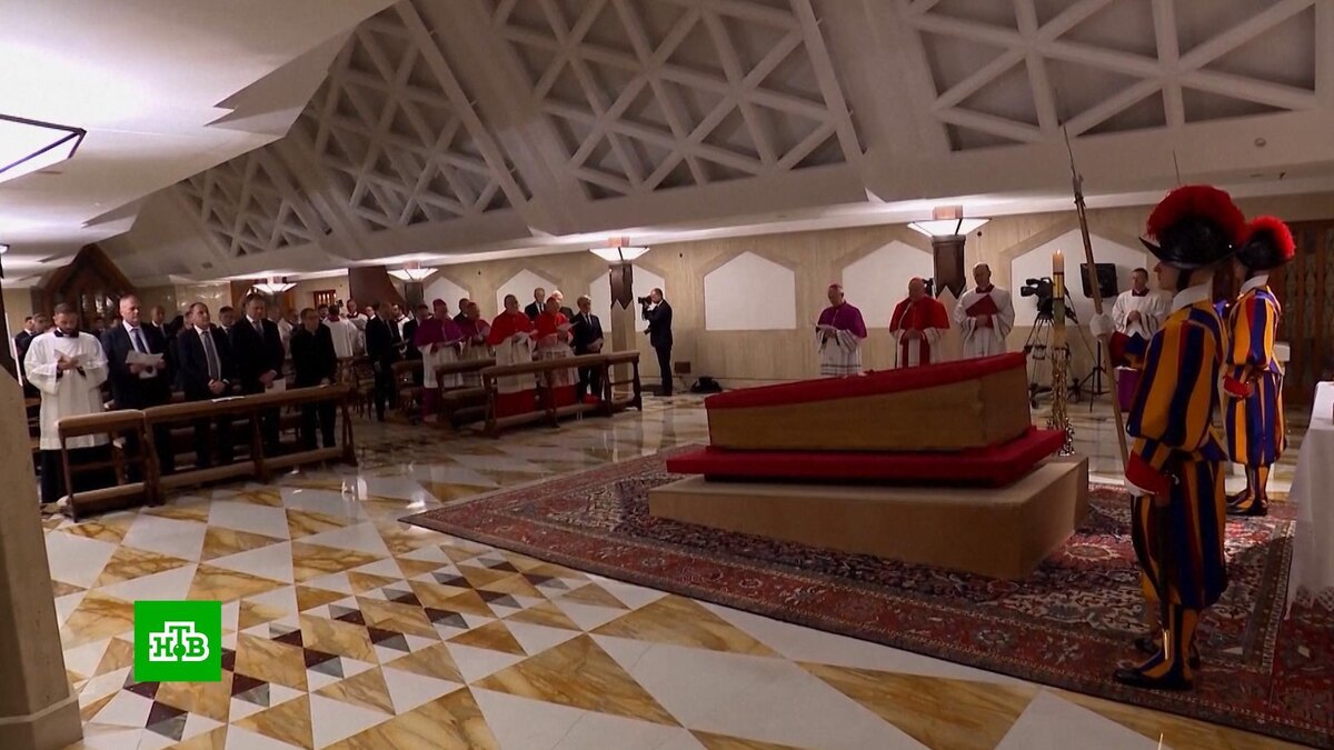    Ватикан готовится к похоронам папы римского Франциска