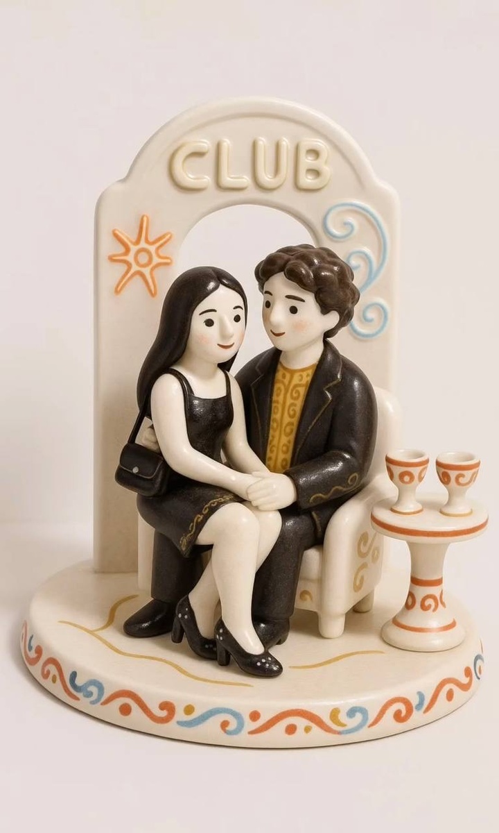 «Анора» в глине: digital-художник Максим Елисеев превратил героев фильма в дымковские игрушки  