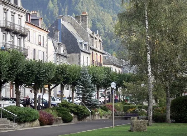 Курорт Ле-Мон-Дор сейчас. https://www.france-voyage.com/города-деревни/mont-dore-24887.htm