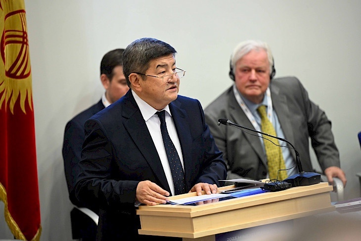Глава кабинета министров Киргизии Акылбек Жапаров в Лондоне. Это и другие изображения взяты из открытых источников.