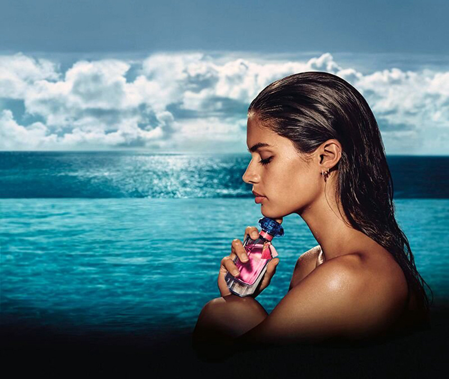 Сара Сампайо и духи Victoria's Secret 