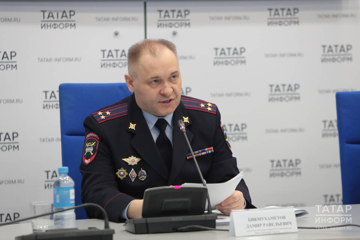 Дамир Бикмухаметов: «Отмечу, что с начала года зарегистрированы ДТП, причиной которых стало несоблюдение режима труда и отдыха водителями»Фото: © Рамиль Гали / «Татар-информ»