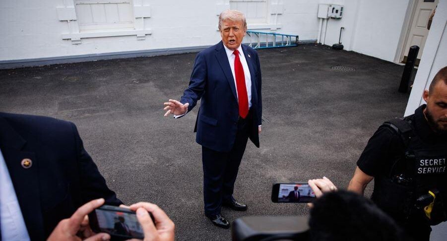    Samuel Corum - Pool via CNP/Keystone Press Agency / www.globallookpress.com