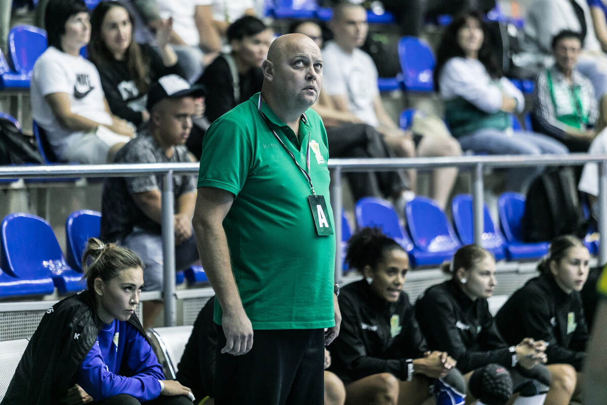    Денис Сайфулин обыграл бывшую команду