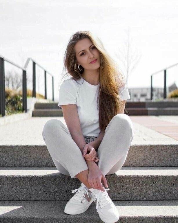 Такой я была до 2020 года. А точнее до пожара и быстрой карусели