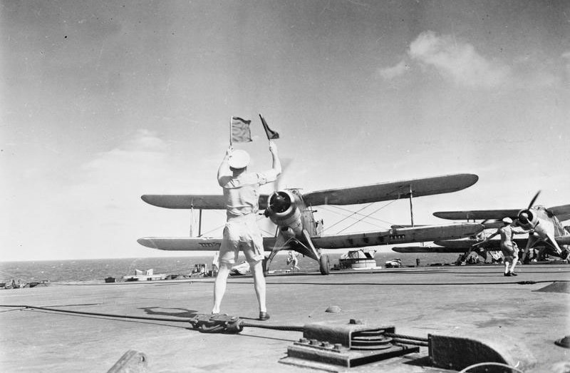 Взлет "Альбакора" с палубы. 