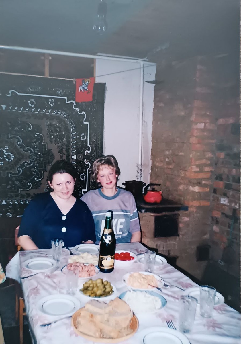 Моя первая печь. Это зима 2001 года. Первую зиму зимовали в своём доме. 