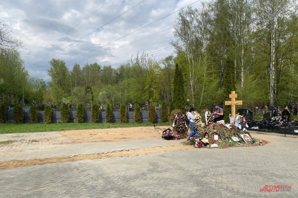    Могила Паши Техника. Фото:  АиФ/ Полина Кондратова