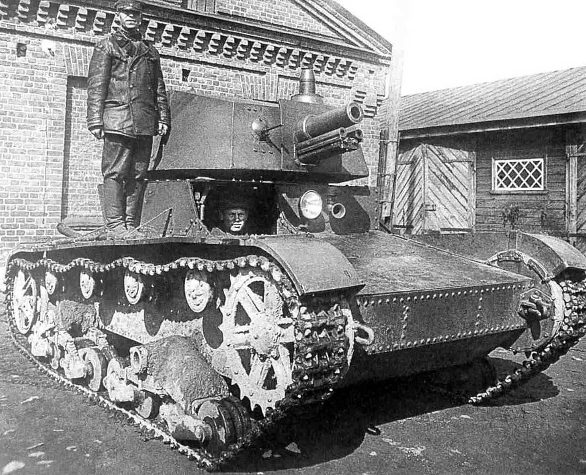 Т-26 с башней А-43 конструкции Николая Дыренкова. Фотография в свободном доступе.