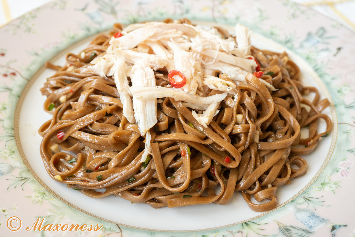 Острая гречневая лапша. Китайская кухня