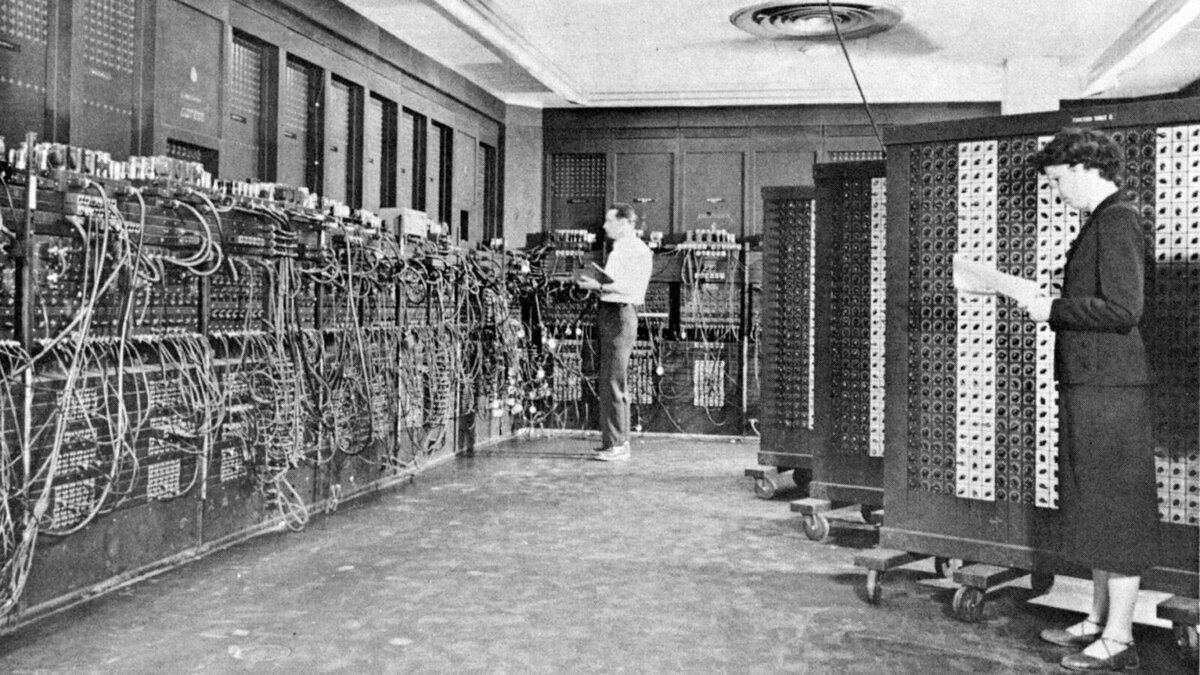 ЭНИАК (ENIAC) (электронный числовой интегратор и вычислтель)