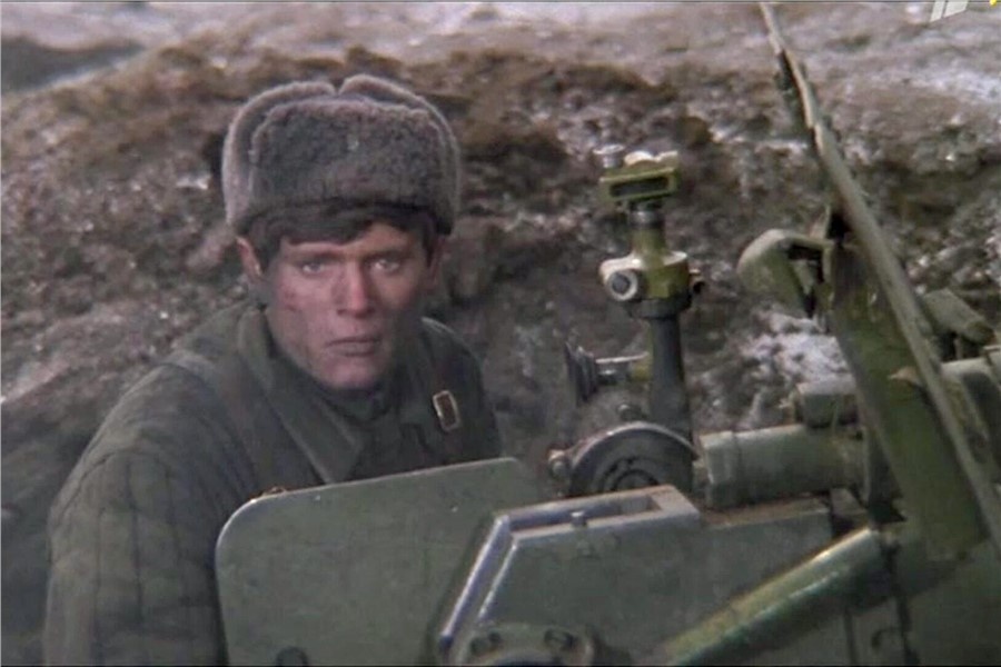 Кадр из фильма «Горячий снег» (1972)