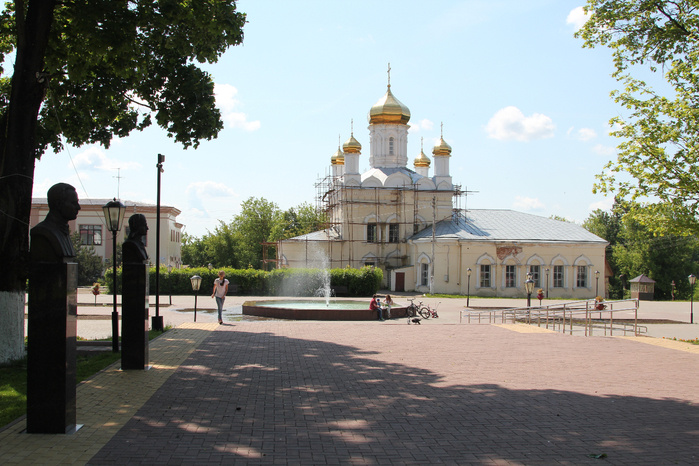 Воскресенский собор