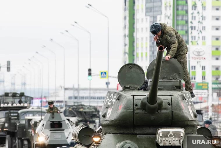 Парад в Москве отменять не стали
Фото: Илья Московец © URA.RU
