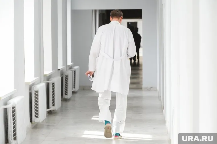 Пострадавший после нападения собак пермяк находится в тяжелом состоянии
Фото: Вадим Ахметов © URA.RU