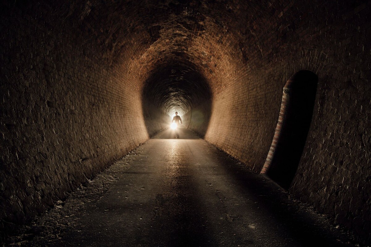    Тайные тоннели под Эрмитажем ведут в другой мир — дневники реставраторов раскрывают правду