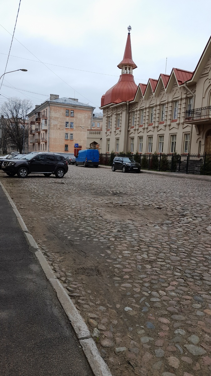 Отель "Усадьба адмирала Лазарева", вид с Лазаревского переулка