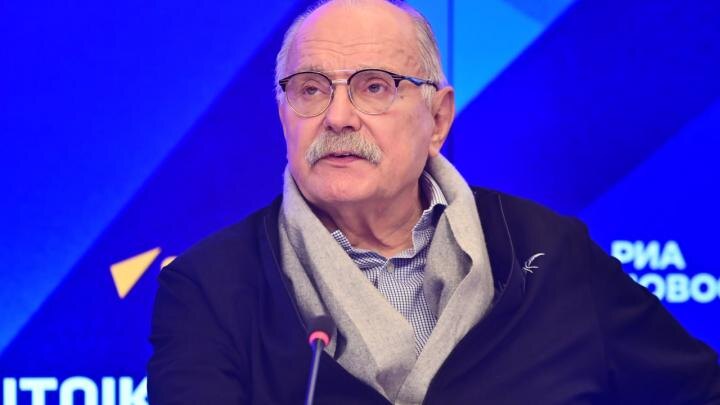 Михалков указал власти на фатальную ошибку. Режиссер не сдержался: "Это уже не просто случайность. Нас хотят унизить"