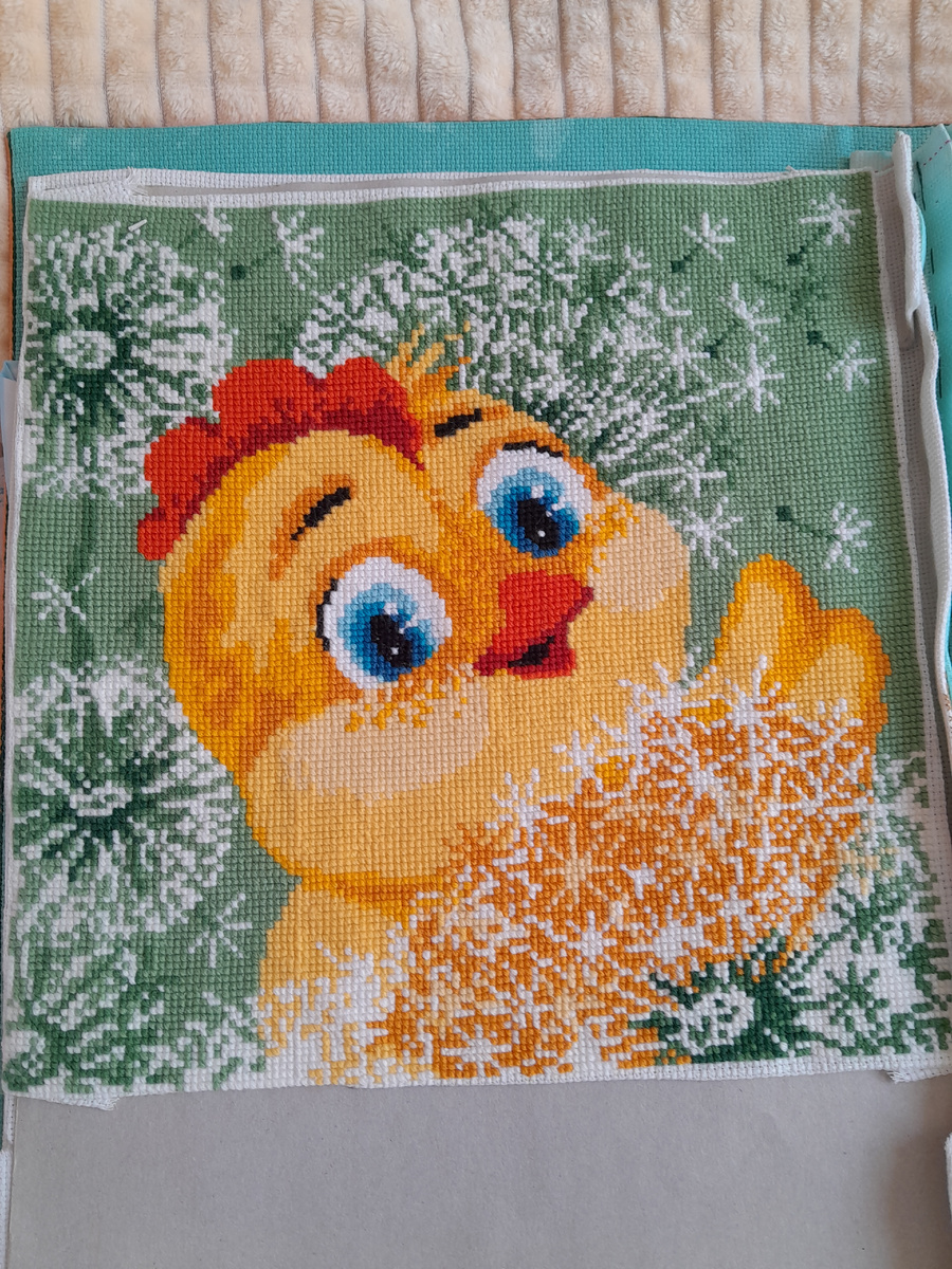 Цыплёнок от Риолис ,размер  30х30