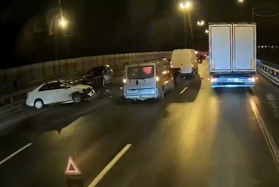     / Источник: Кадр из видео