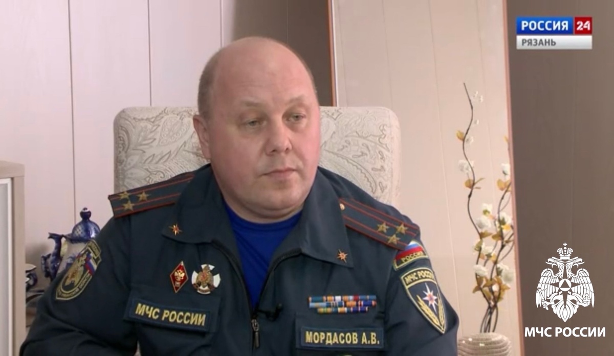 Можно ли жарить шашлыки у себя на даче? Какой штраф грозит нарушителям особого противопожарного режима? Сколько людей уже привлечено к ответственности?  К каким последствиям может привести поджог травы? 

Ответы на всё эти вопросы в интервью с заместителем начальника управления надзорной деятельности и профилактической работы Главного управления МЧС России по Рязанской области Алексеем Мордасовым  в эфире ВГТРК ОКА.