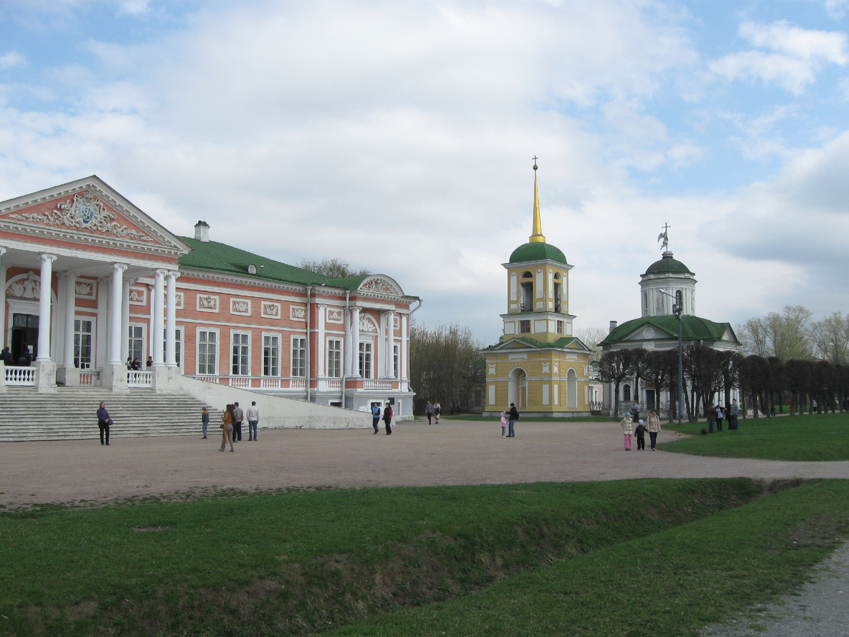 Усадьба "Кусково". Дворец. Церковь. Колокольня. Фото автора.