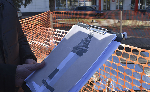 Памятник, уничтоженный в Луцке, возродился в Твери