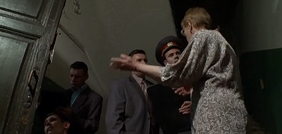 Соседи дают показания милиции