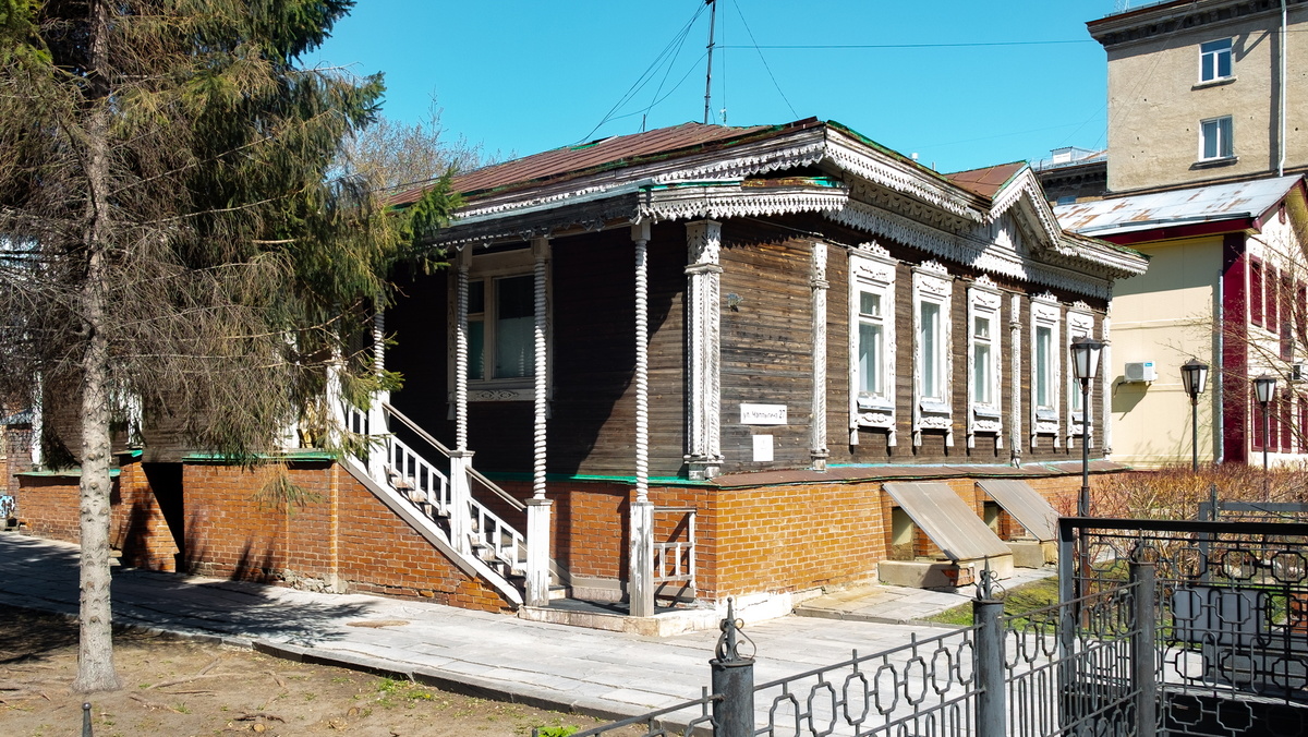 Дом по ул. Чаплыгина, 27. Новосибирск. Фотография - www.openmainphoto.ru