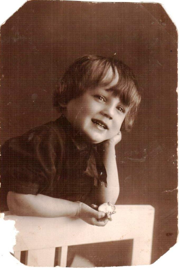 Лёник. 1929 г. г. Хабаровск. Из архива автора.