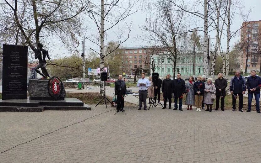    Памятное мероприятие в честь ликвидаторов радиационных аварий и катастроф проходит в Ижевске
