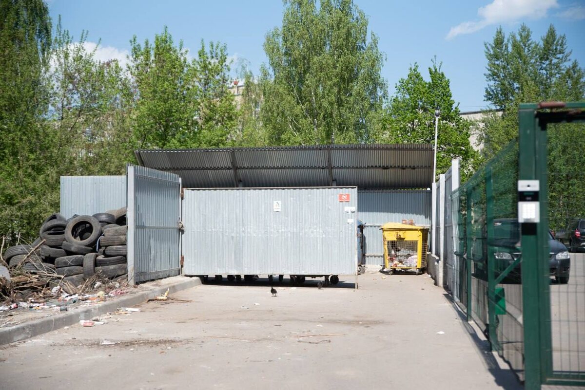    В Курске на улице Республиканской образовалась несанкционированная свалка