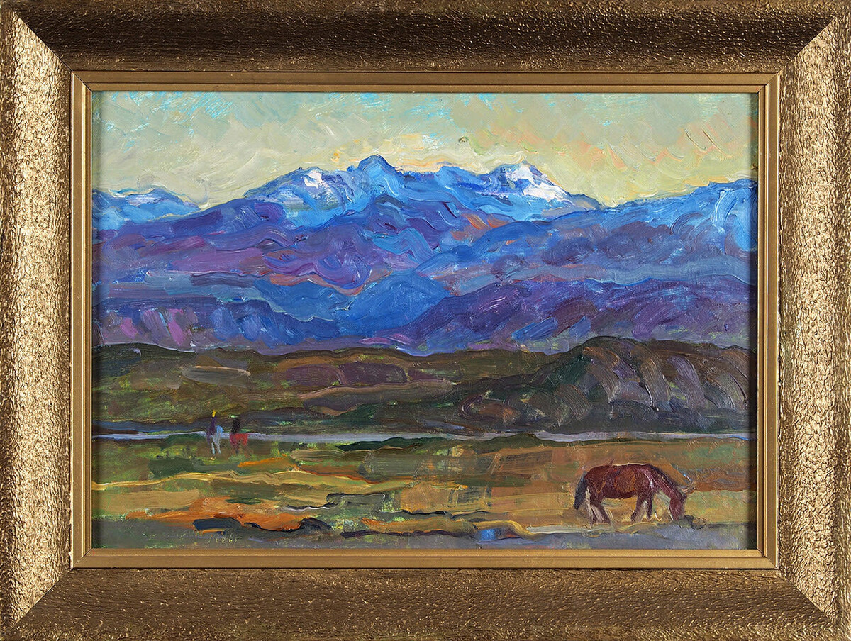 В горах, начало 1970-х гг., материалы: картон, масло, размеры: 34 × 48,5 см. Источник: https://www.litfund.ru