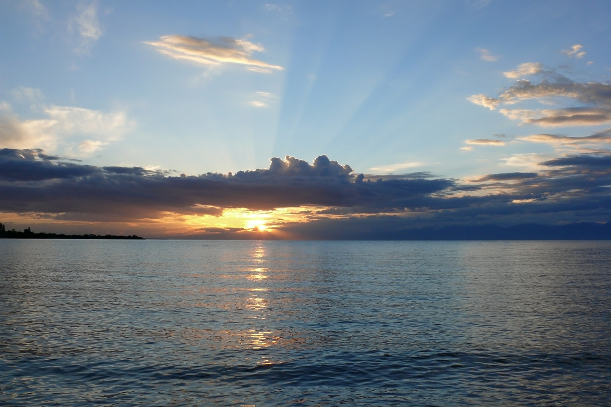 Иссык-Куль заставил Шмидта изменить предмет исследований: поначалу он изучал членистоногих и даже получил в 1895 году золотую медаль от университета за труды по многоножкам. Фото: Ольга Ладыгина