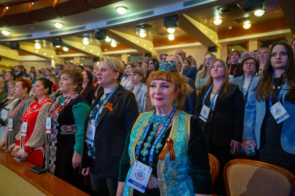    В Ханты-Мансийске завершился VI Всероссийский форум национального единства
