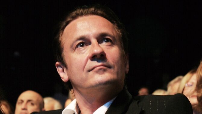    Олег Меньшиков