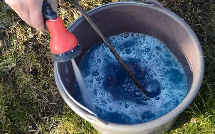 Приготовить малахитовый раствор совсем не сложно.