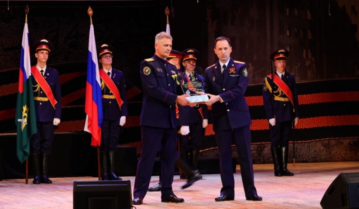     Санкт Петербург принял эстафету Следственного комитета России «Вместе – к Победе!». Источник: sledcom.ru Автор фото: Пресс-служба СК РФ